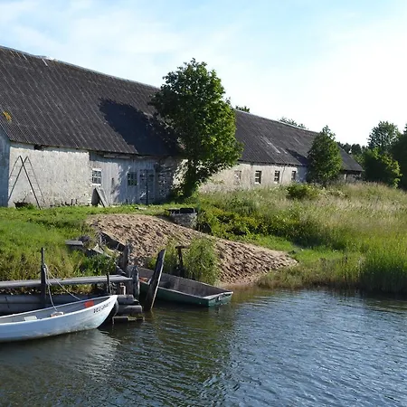 Ungru Vakantiehuis Suuresadama